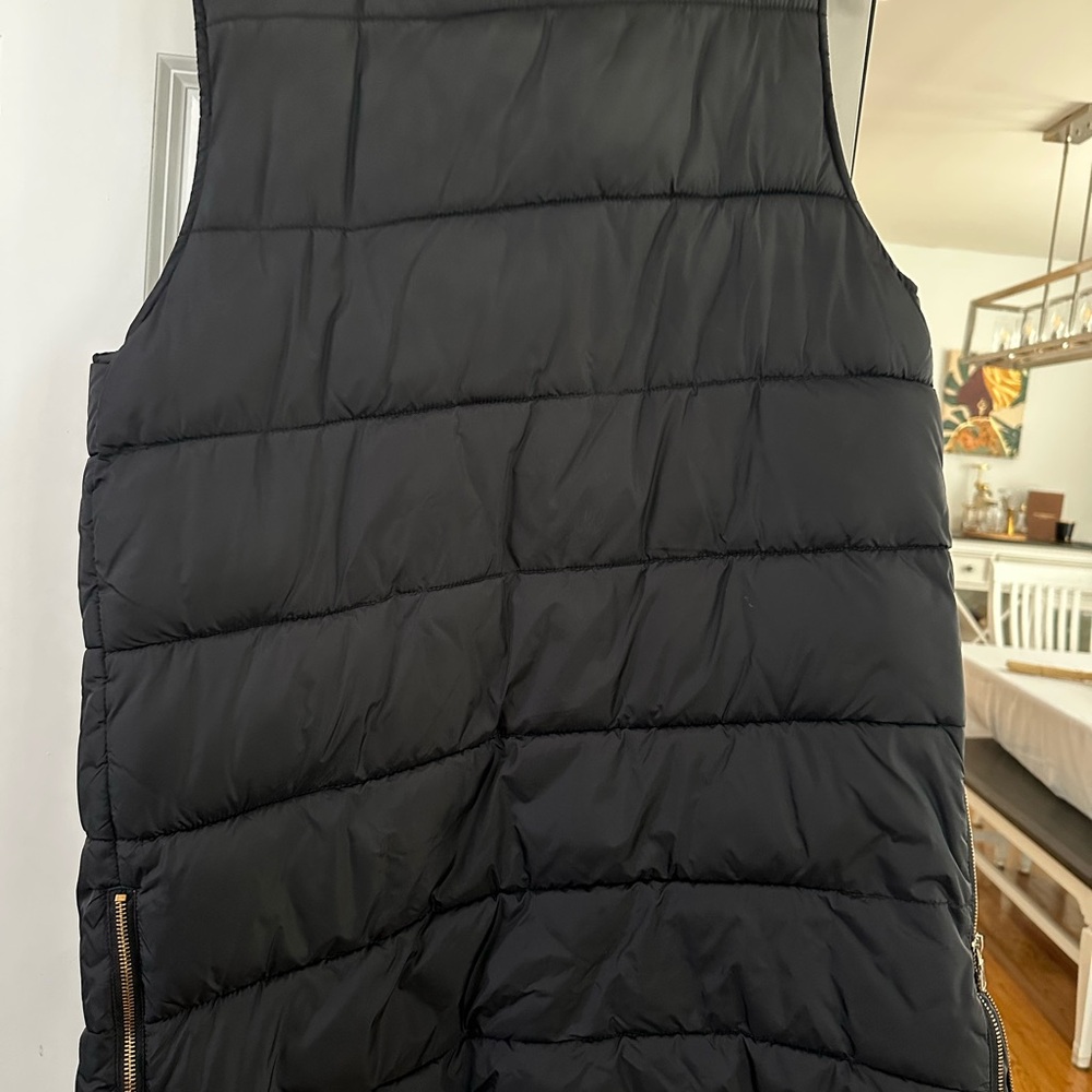 Zara Black Puffer Vest-Long - Picture 2 of 2